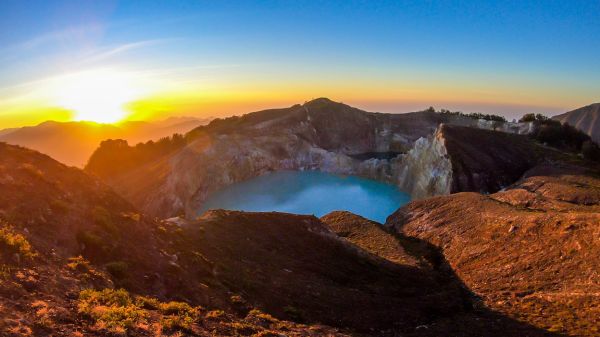 Hiking in Indonesia? Here are 7 reasons to think twice. – The Travel Author