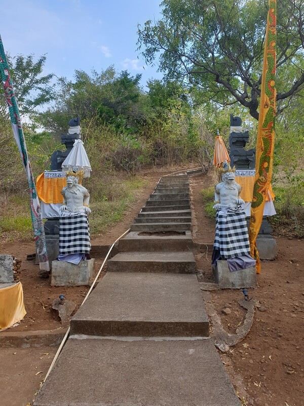 Batu Kursi Trailhead