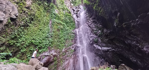Les Waterfall