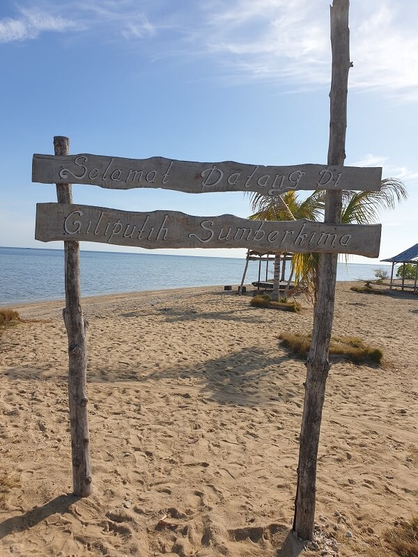 Gili Putih Sumberkima Welcome Sign