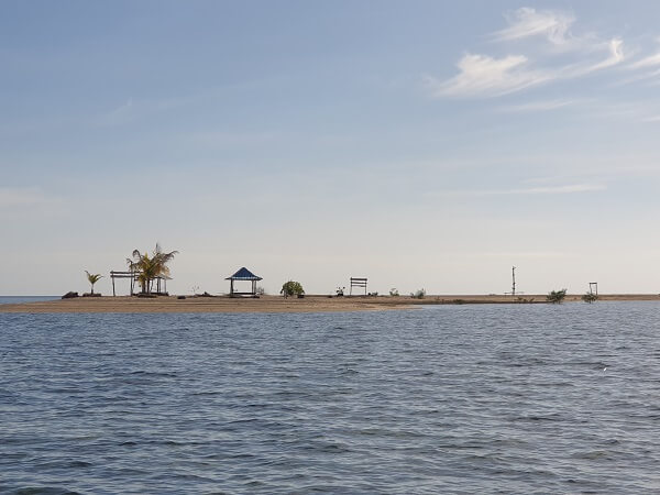 Approaching Gili Putih