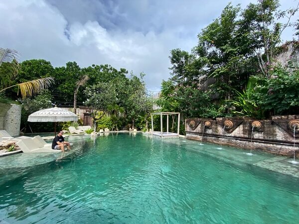 The amazing Tropical Pool