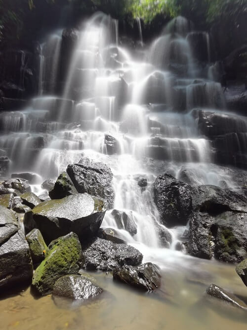 Kanto Lampo Waterfall