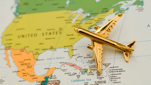 BE A CONSISTENT TRAVEL BLOGGER – Even if You’re NOT Traveling