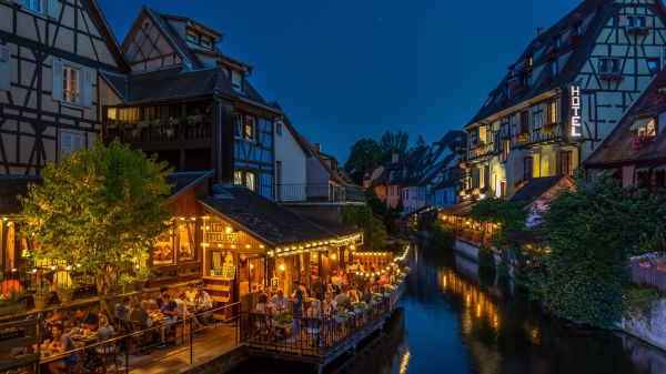 ALTERNATIVES TO PARIS – 14 Romantic Getaways Minus The Hype