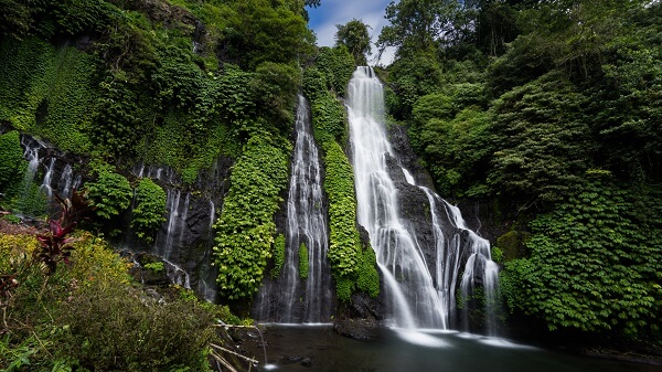 Banyumala Twin Waterfalls