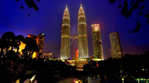 petronas twin towers