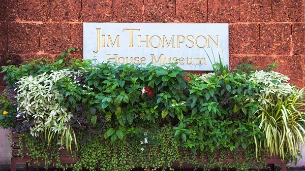 Jim Thomspson's House Review Sign