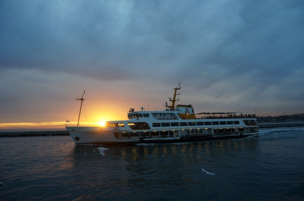 Istanbul city review ferries