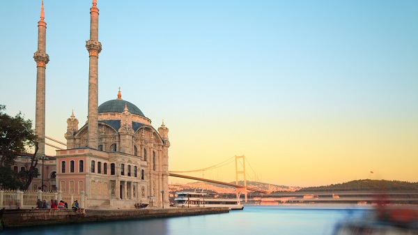 Ortakoy is where to go for those Instagram shots