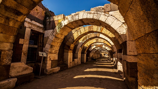 one day in izmir agora