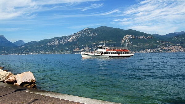 things to do in desenzano del garda cruise