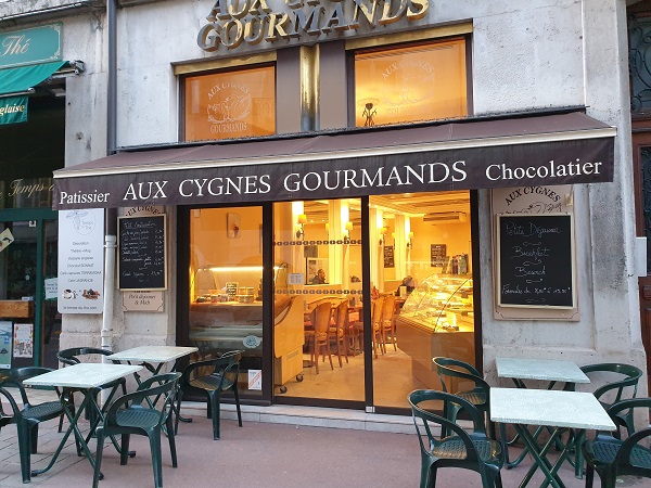 eat in annecy aux cygnes gourmands