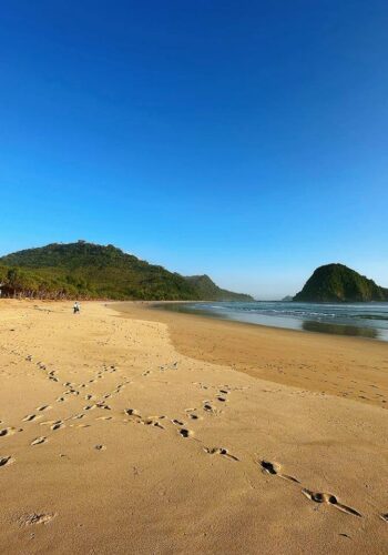 Pulau Merah Red Island Banyuwangi