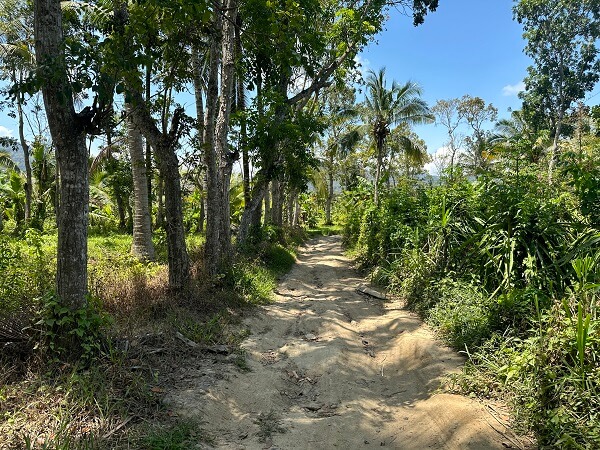 The road can be very rough so beware if you decide to continue by scooter