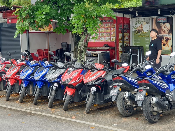 Places with a lot of scooters are more likely to be reputable