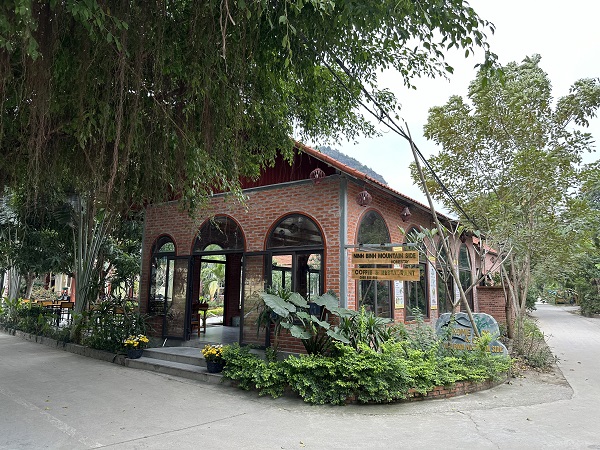 Ninh Binh Mountain Side Homestay