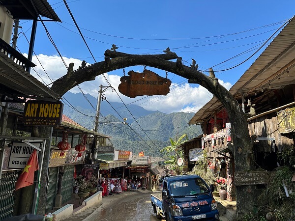 The road down to Cat Cat Village can get very dodgy