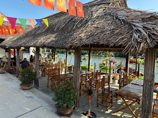 Da nang travel tips coconut boats