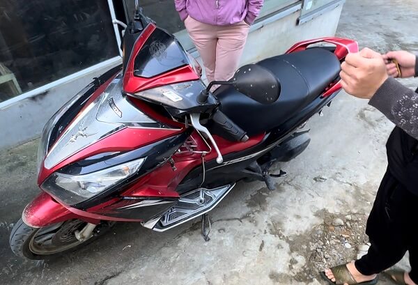 Always inspect your scooter before you ride away.