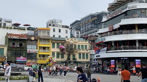 Walking Street is a real change of pace on weekends