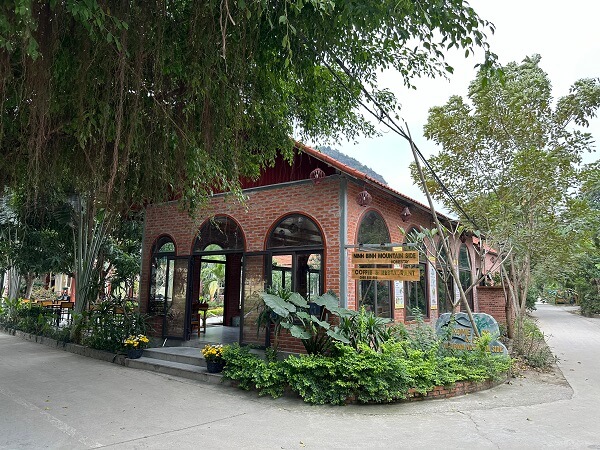 Ninh Binh Mountainside Homestay and Cafe