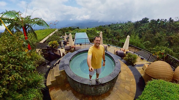 Anyone can take a good selfie!