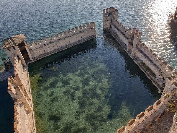guide to sirmione The historic protected harbour of Sirmione