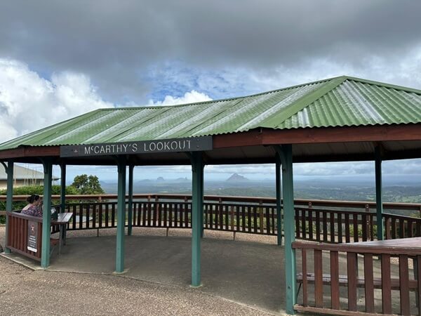 There are many viewpoints along Mountain View Road