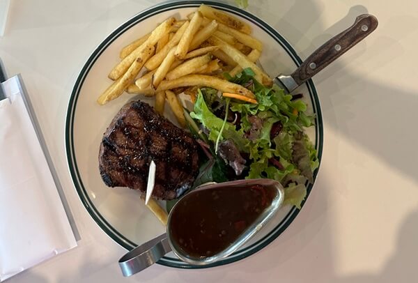 Parklands Tavern meals are a great budget item